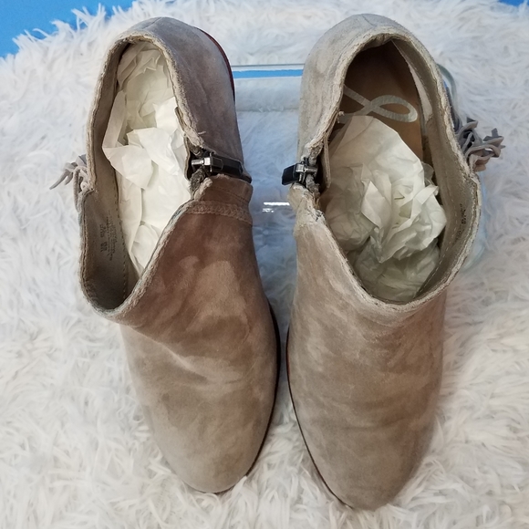 Sam Edelman Paige Booties - Picture 6 of 16